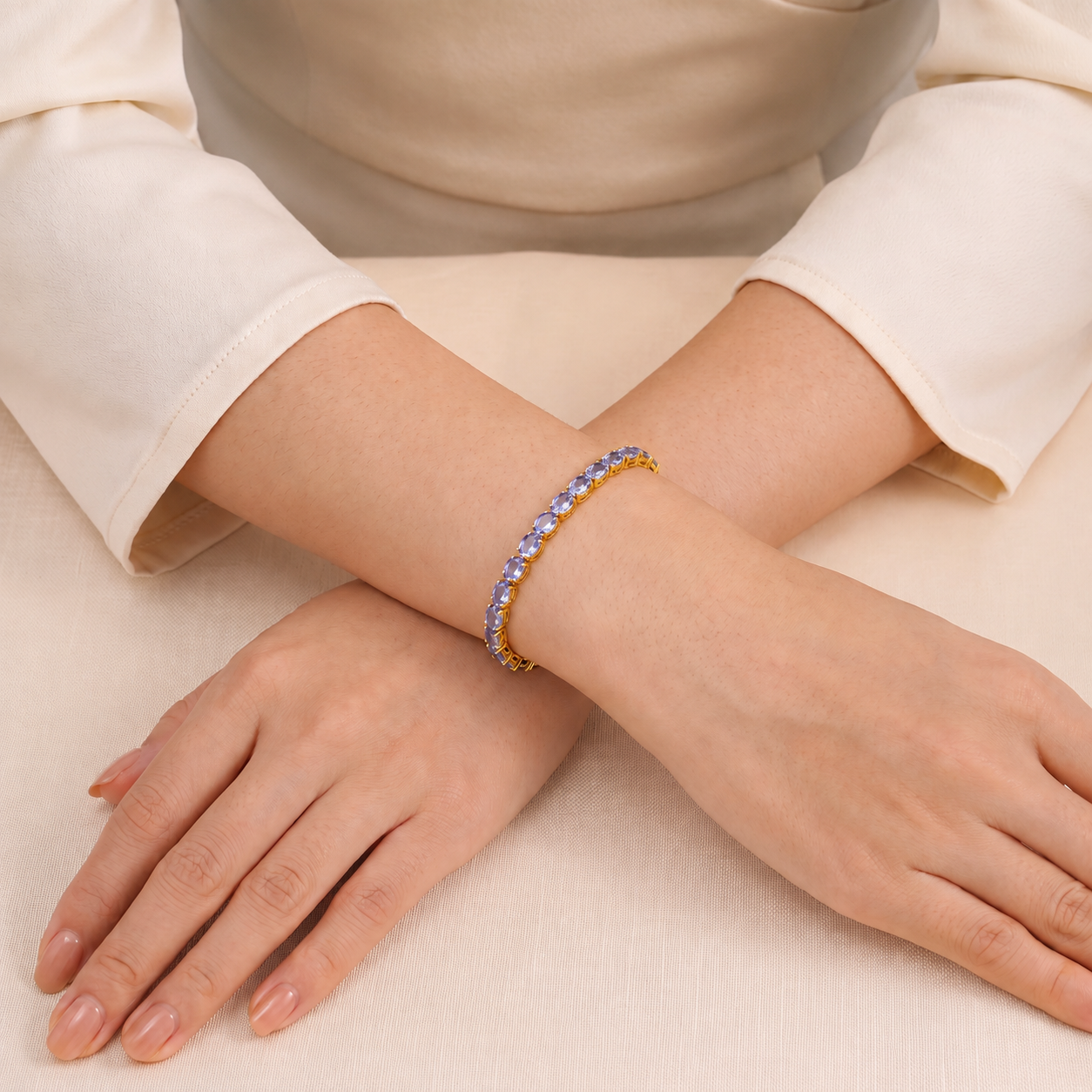 Salto Oval Tennis Bracelet worn on wrist