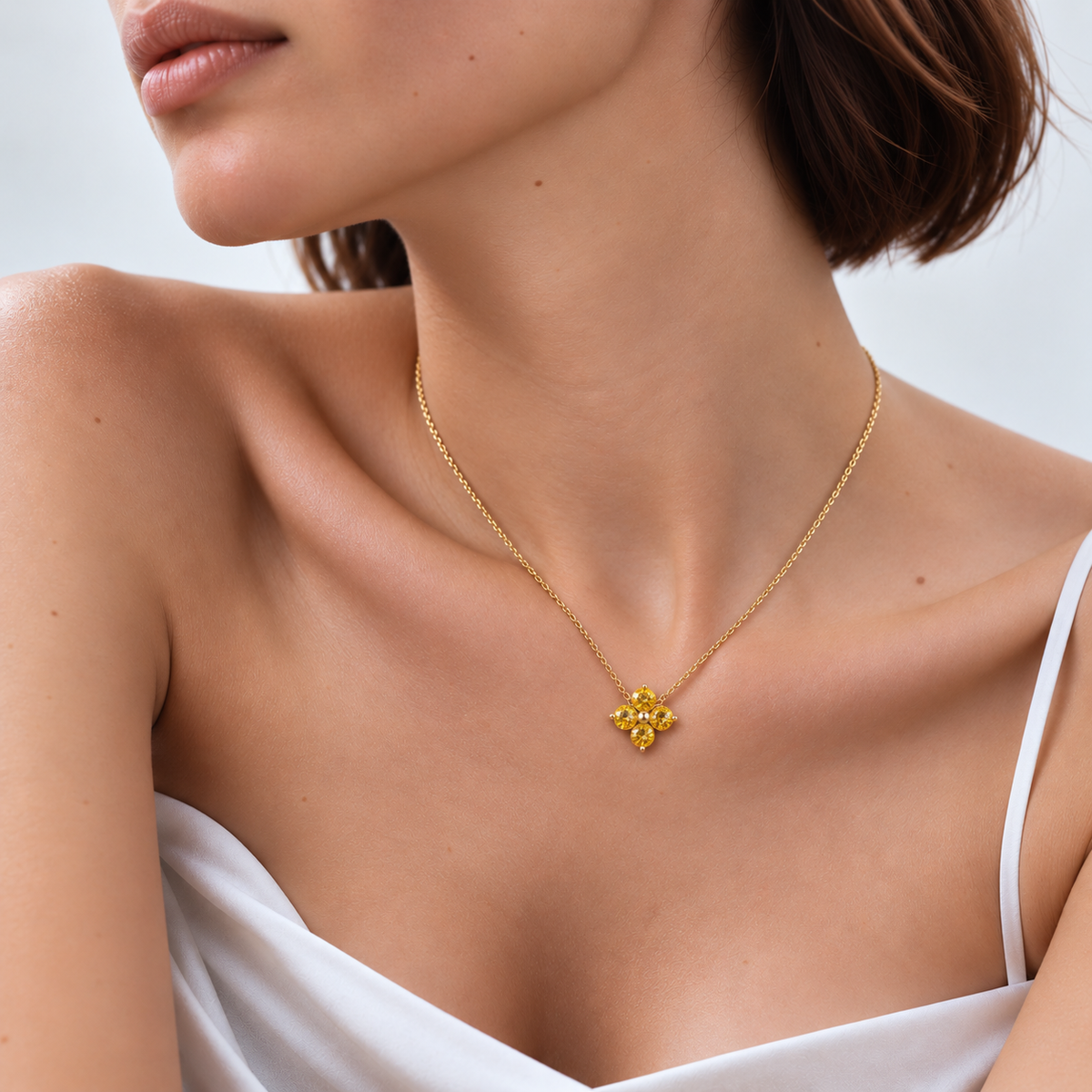 Clover Yellow Sapphire Necklace In Gold