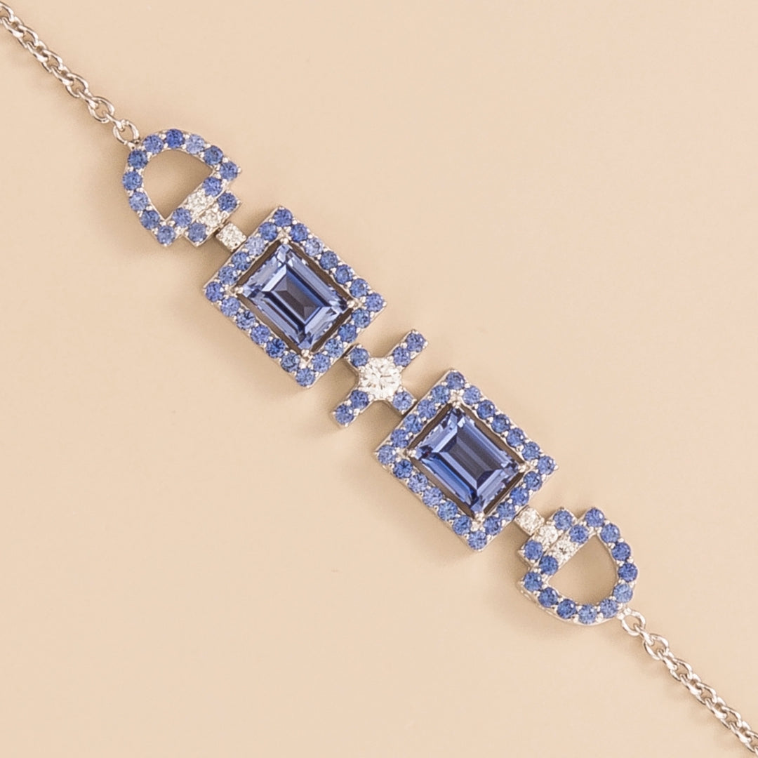 Ciceris bracelet in 18K white gold vermeil set with lab grown Diamond and Ceylon Blue Sapphire. Perfect for yourself and as gift By Juvetti Jewellery London