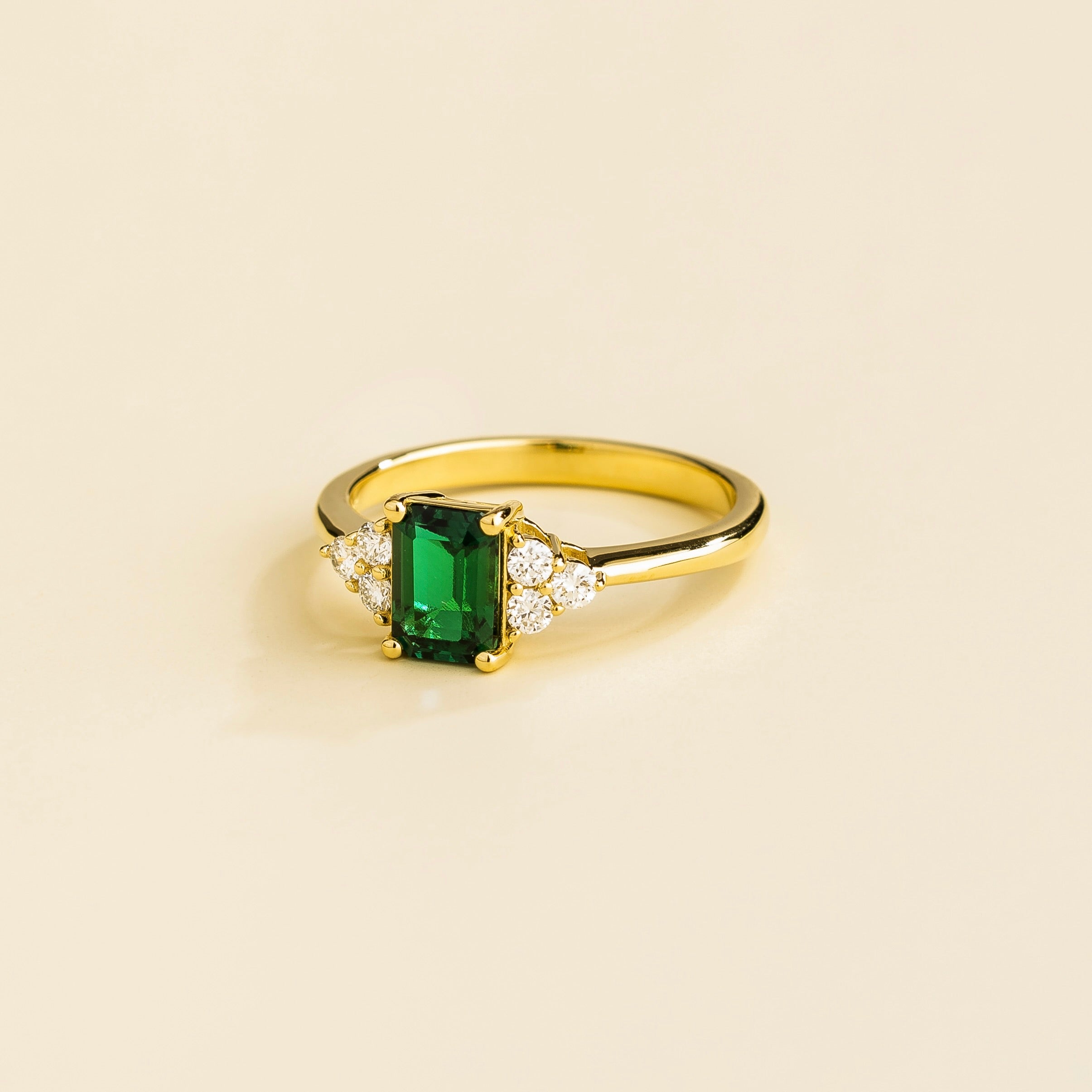Chateau Emerald Emerald-Cut & Diamond Ring in Gold