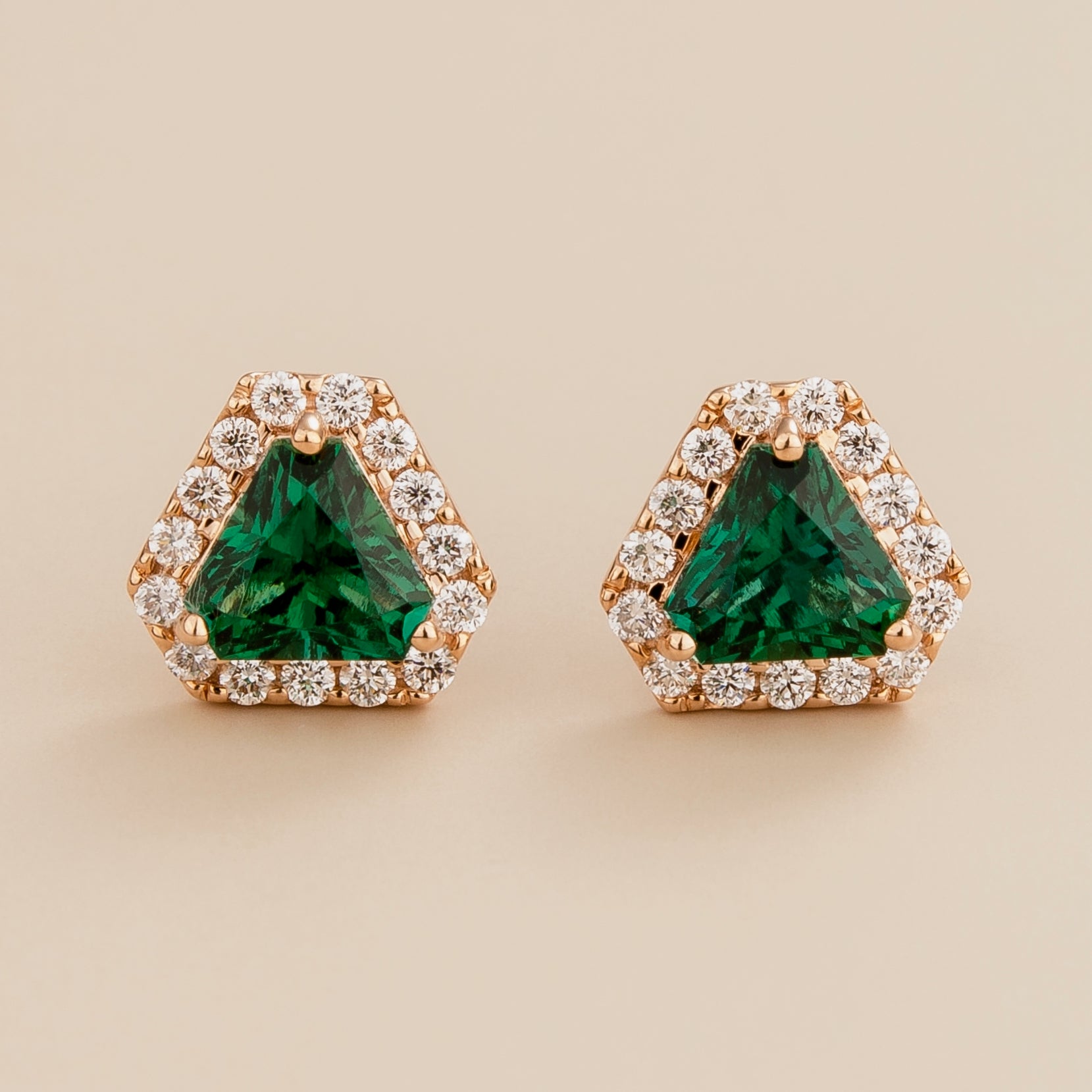 Diana earrings in 18 kt pink gold vermeil set with lab grown diamond and triangle emerald gem stone