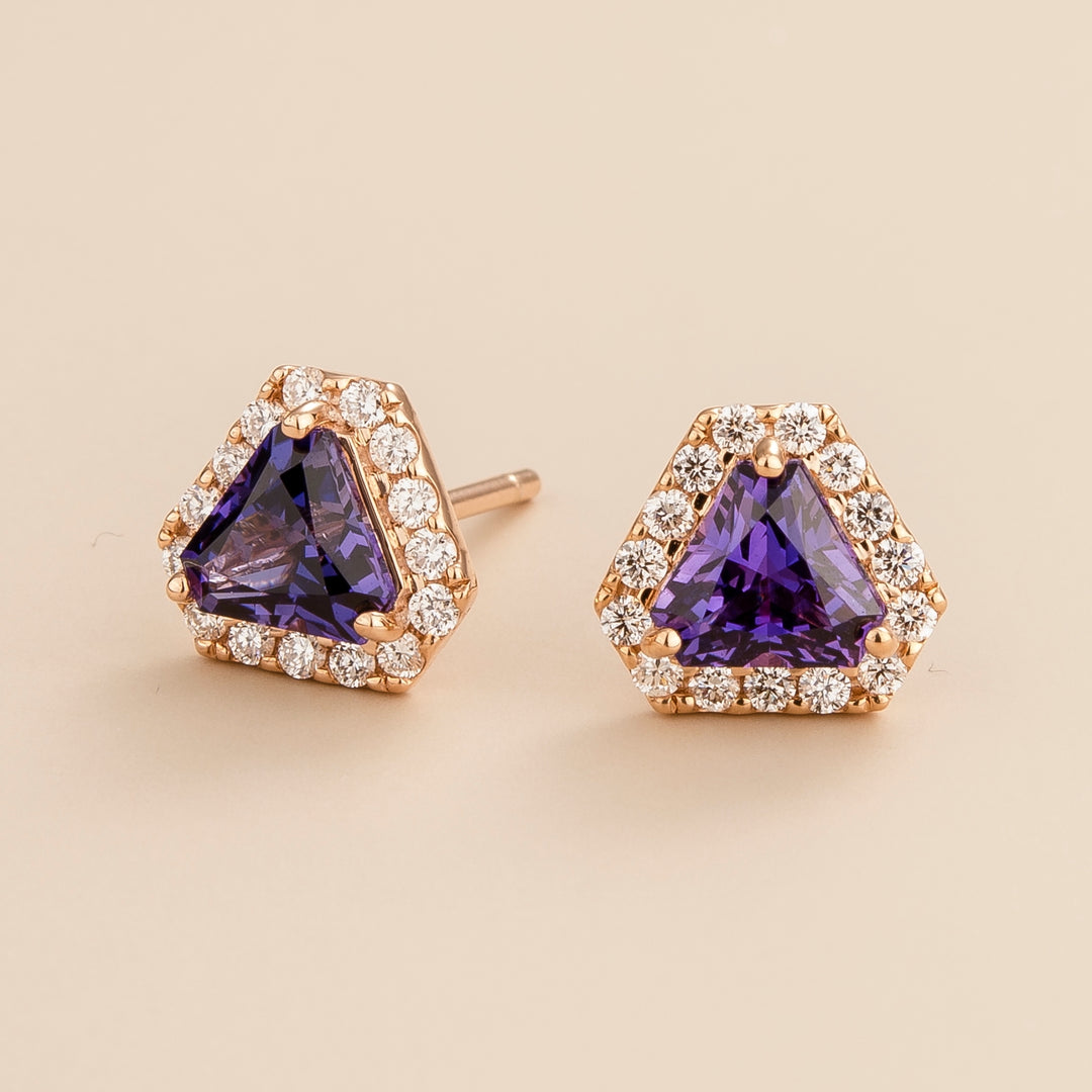 Diana earrings in 18K pink gold vermeil set with lab grown diamond and triangle purple sapphire gemstone.