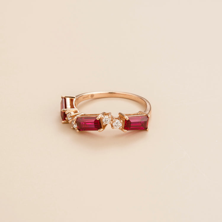 Forma Ring In Ruby And Round Diamond Set In Pink Gold Juvetti