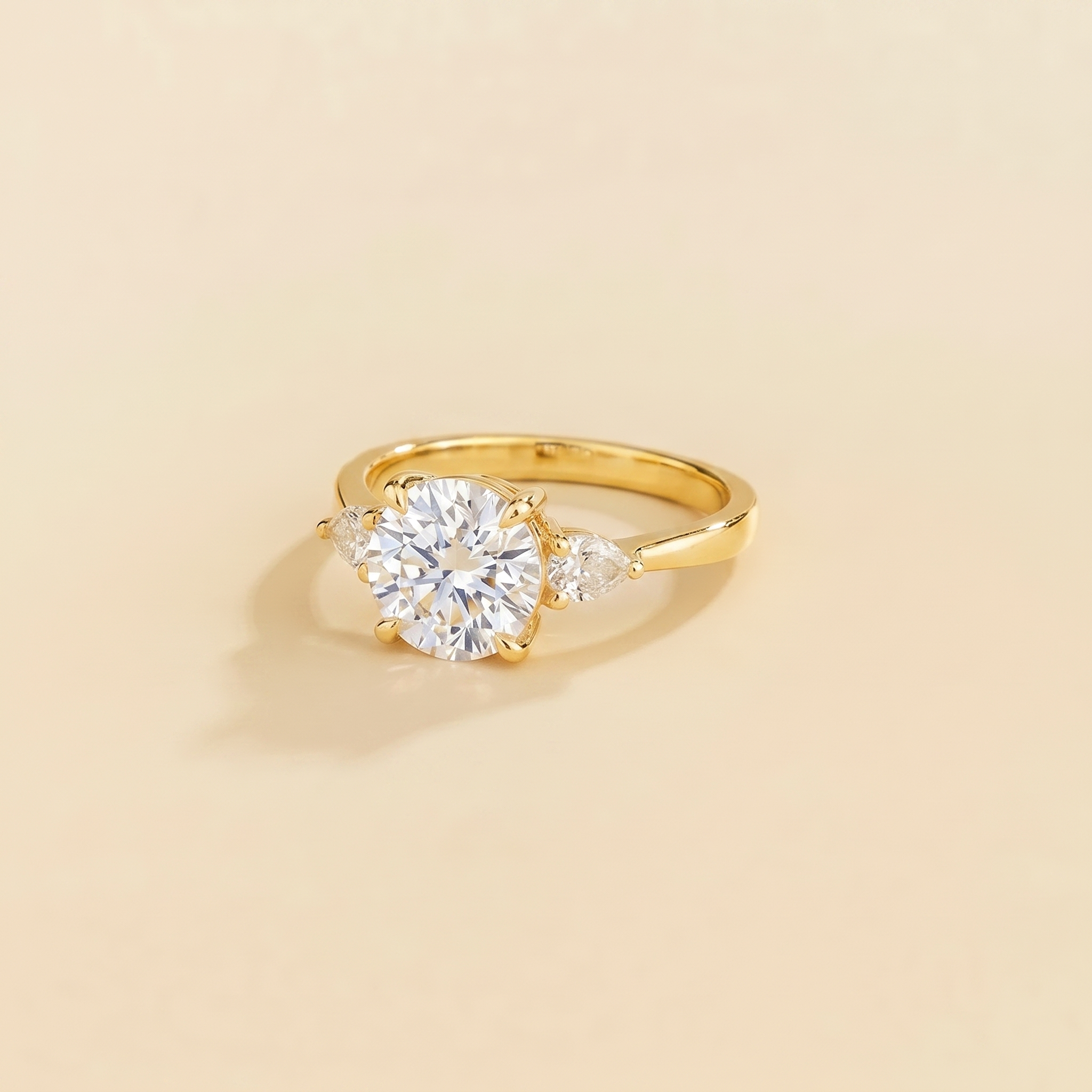 Rosey Diamond Round Cut & Pear Cut Gold Ring