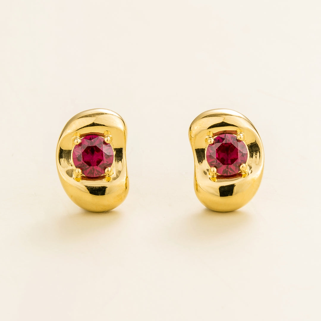 Fava gold earrings set with Ruby