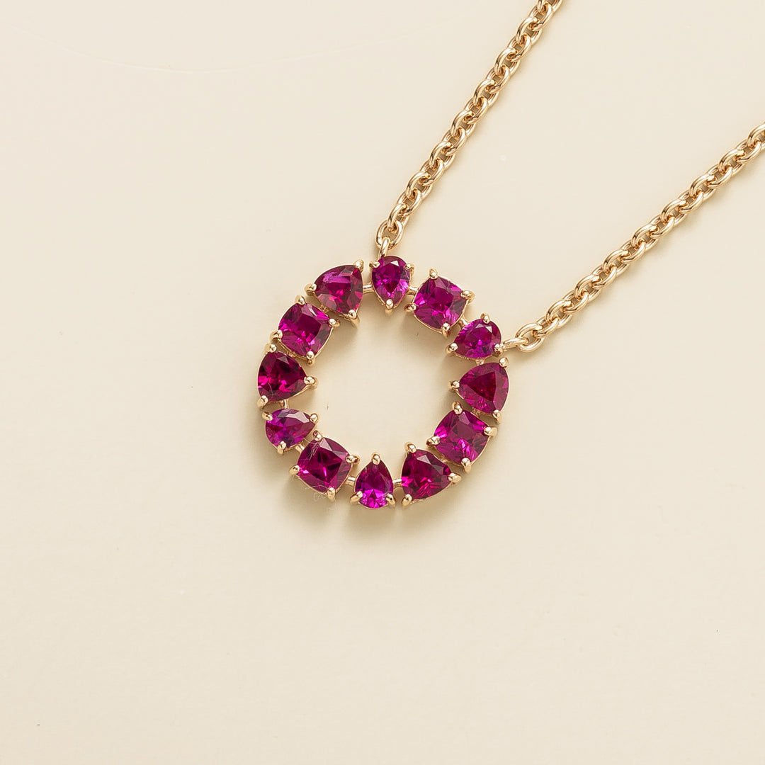 Glorie necklace in Ruby set in Pink gold
