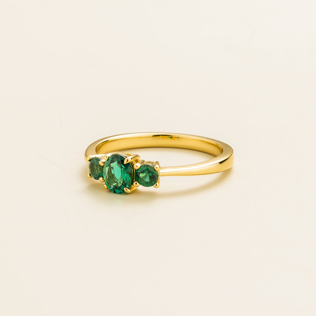 Boble gold ring set with Emerald