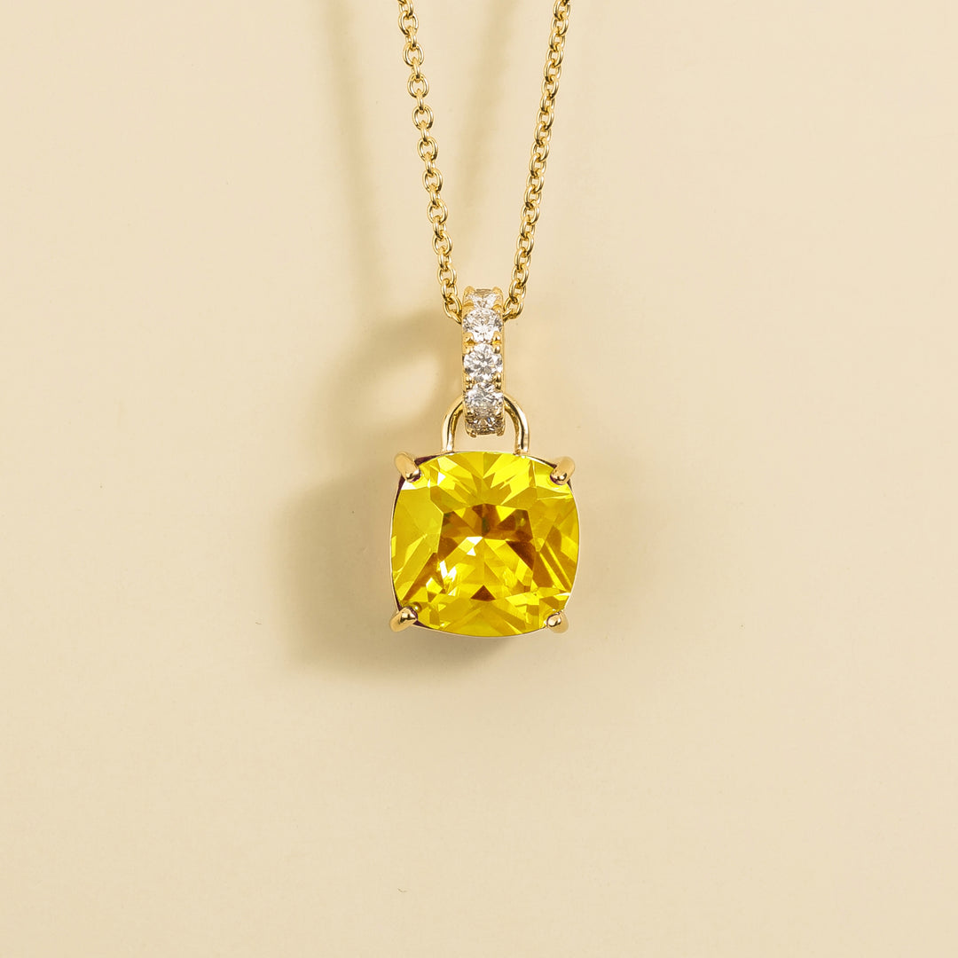 Oreol pendant necklace in Yellow sapphire & Diamond set in Gold