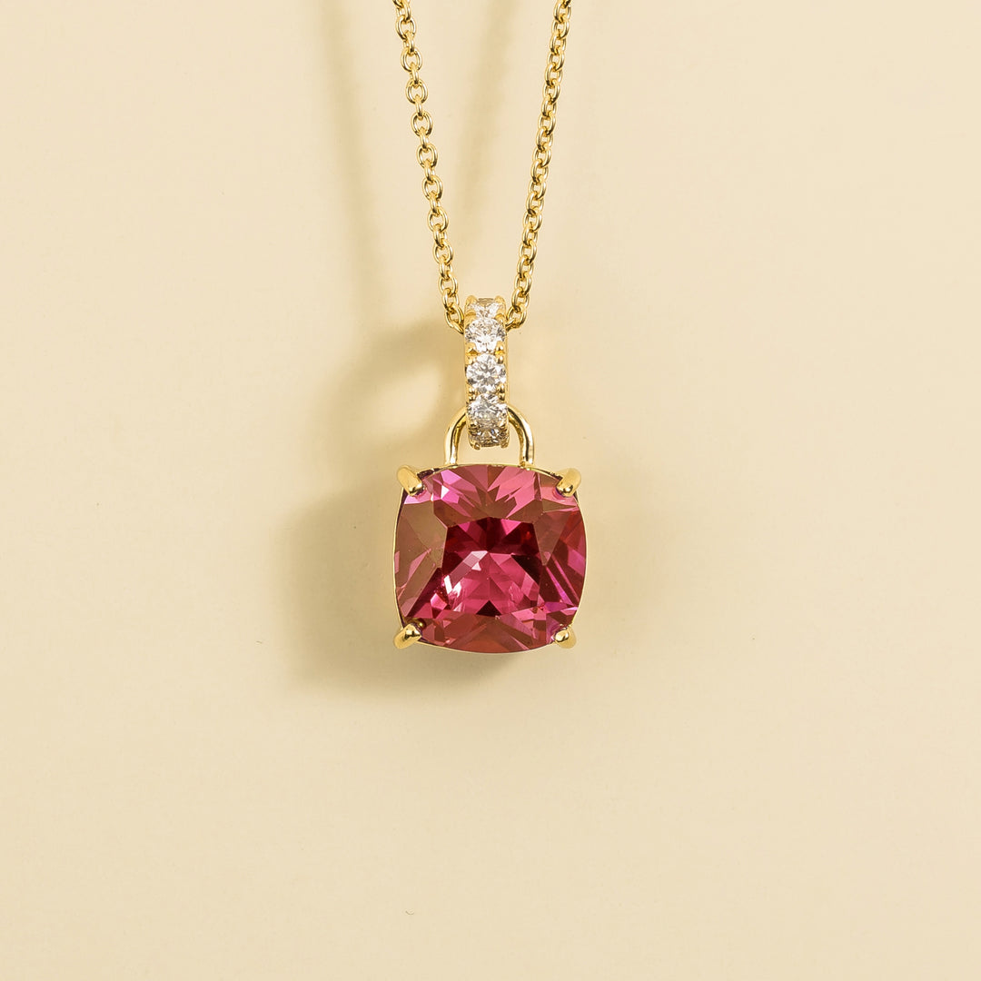 Oreol pendant necklace in Padparadscha sapphire & Diamond set in Gold