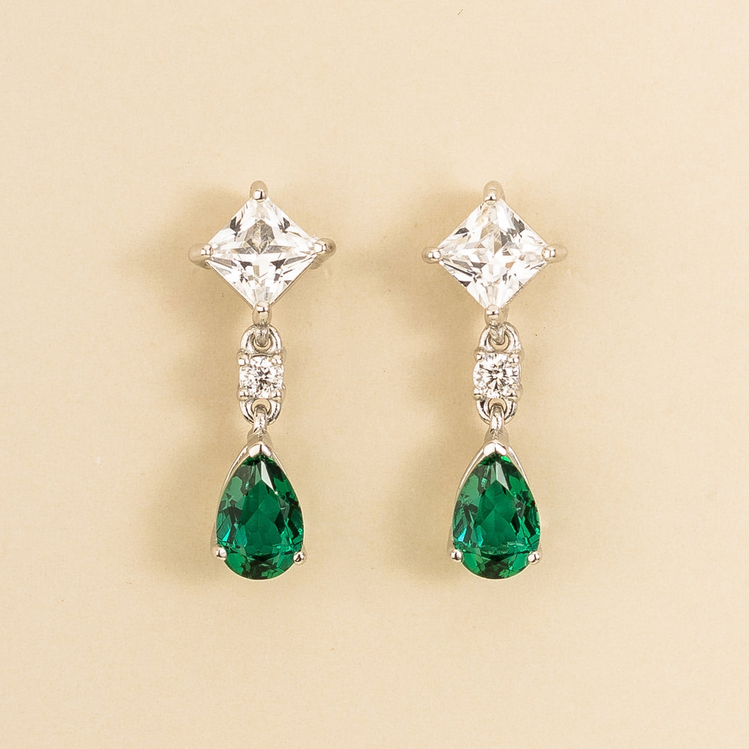 Ori white gold earrings set with White sapphire, Emerald & Diamond