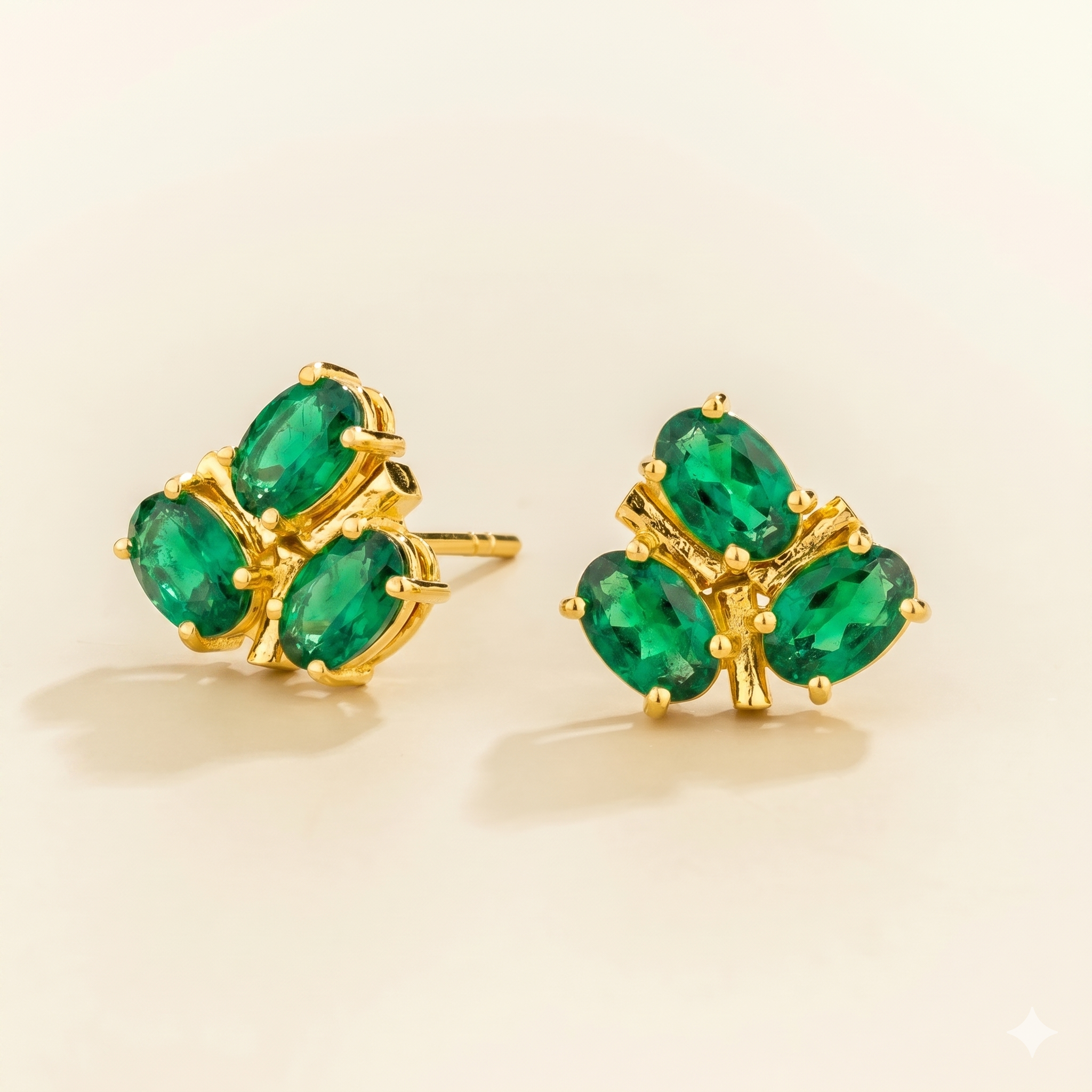 Ligna Oval Emerald Cluster Stud Earrings in Gold