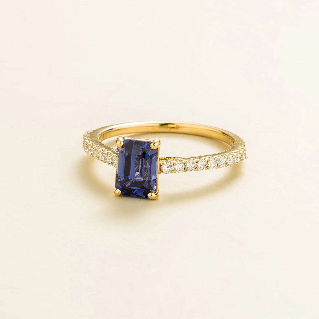 Thamani Royal Blue Sapphire Gold Ring and Diamond By Juvetti London UK