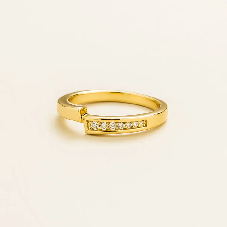 Vero Gold Ring Set With Diamond Bespoke Jewellery From London UK