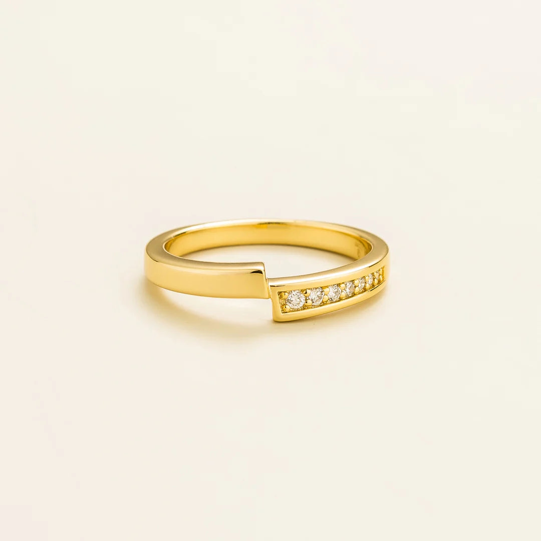 Vero Gold Ring Set With Diamond Bespoke Jewellery From London