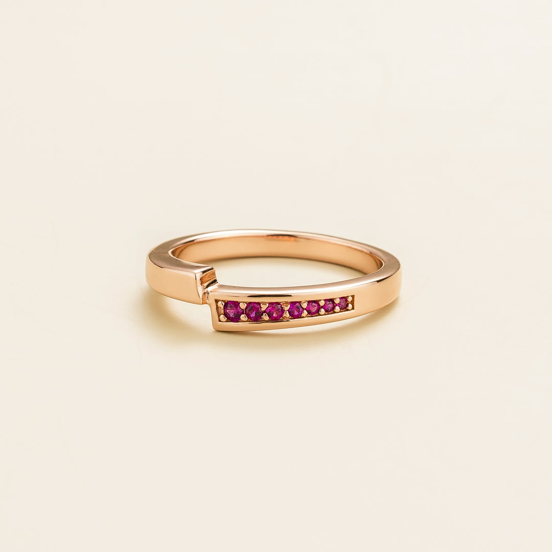 Vero rose gold ring set with Ruby