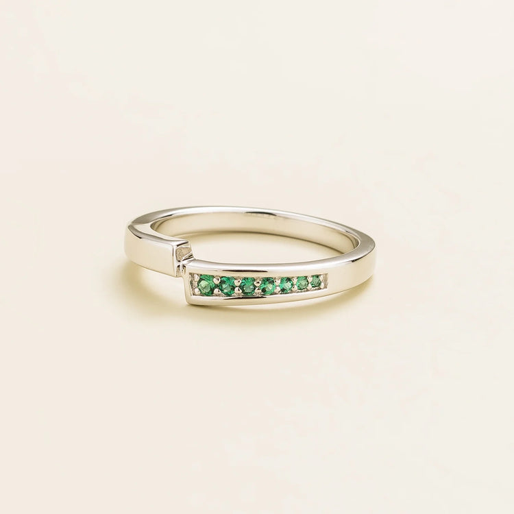Vero White Gold Ring Set With Emerald Bespoke Jewellery From London UK
