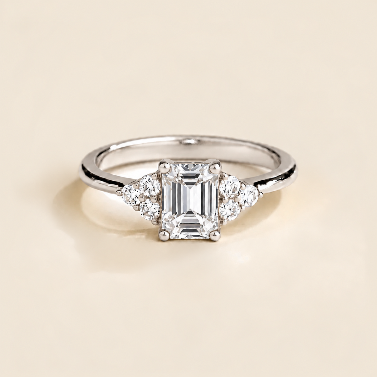 Chateau Diamond Emerald-Cut Ring in White Gold | Juvetti