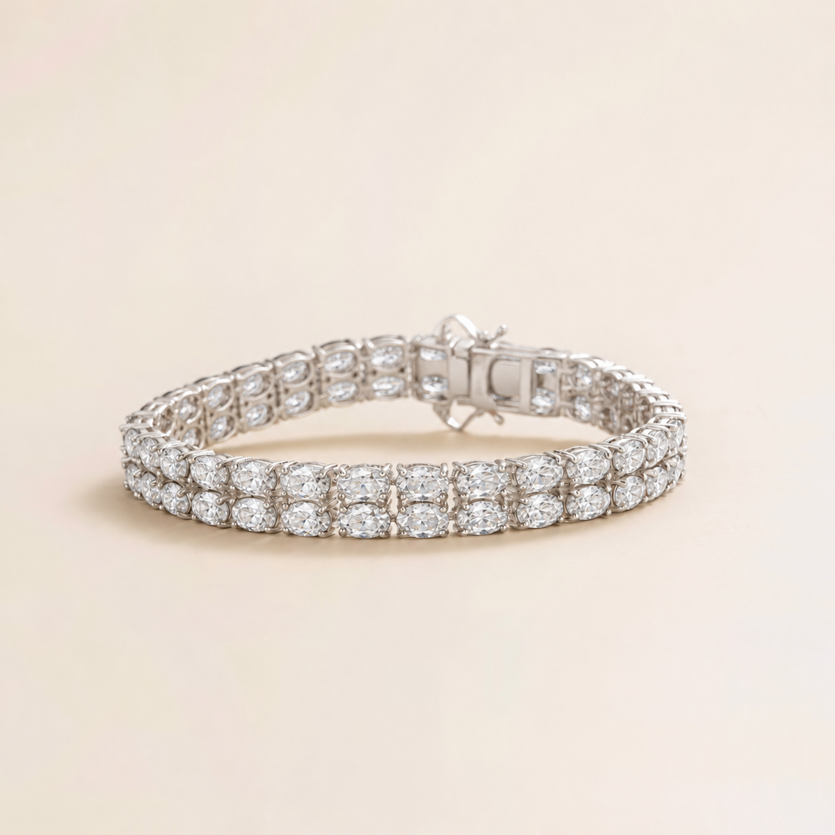 Salto Diamond Oval Tennis Bracelet in White Gold - Double Row | Juvetti