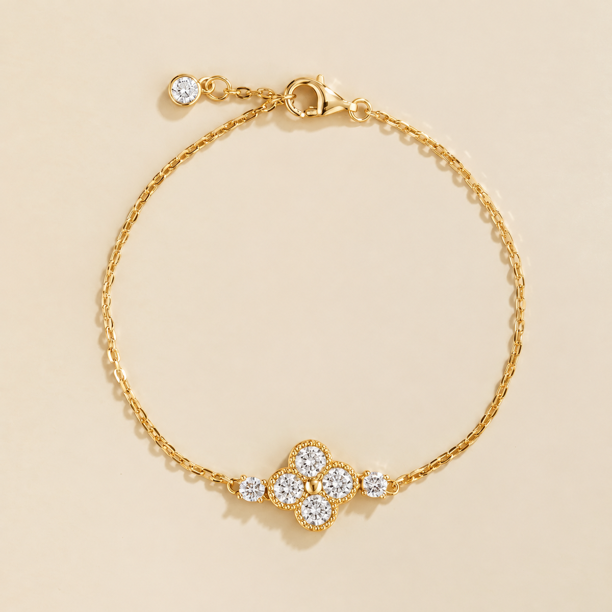 Diamond four-leaf clover chain bracelet in yellow gold