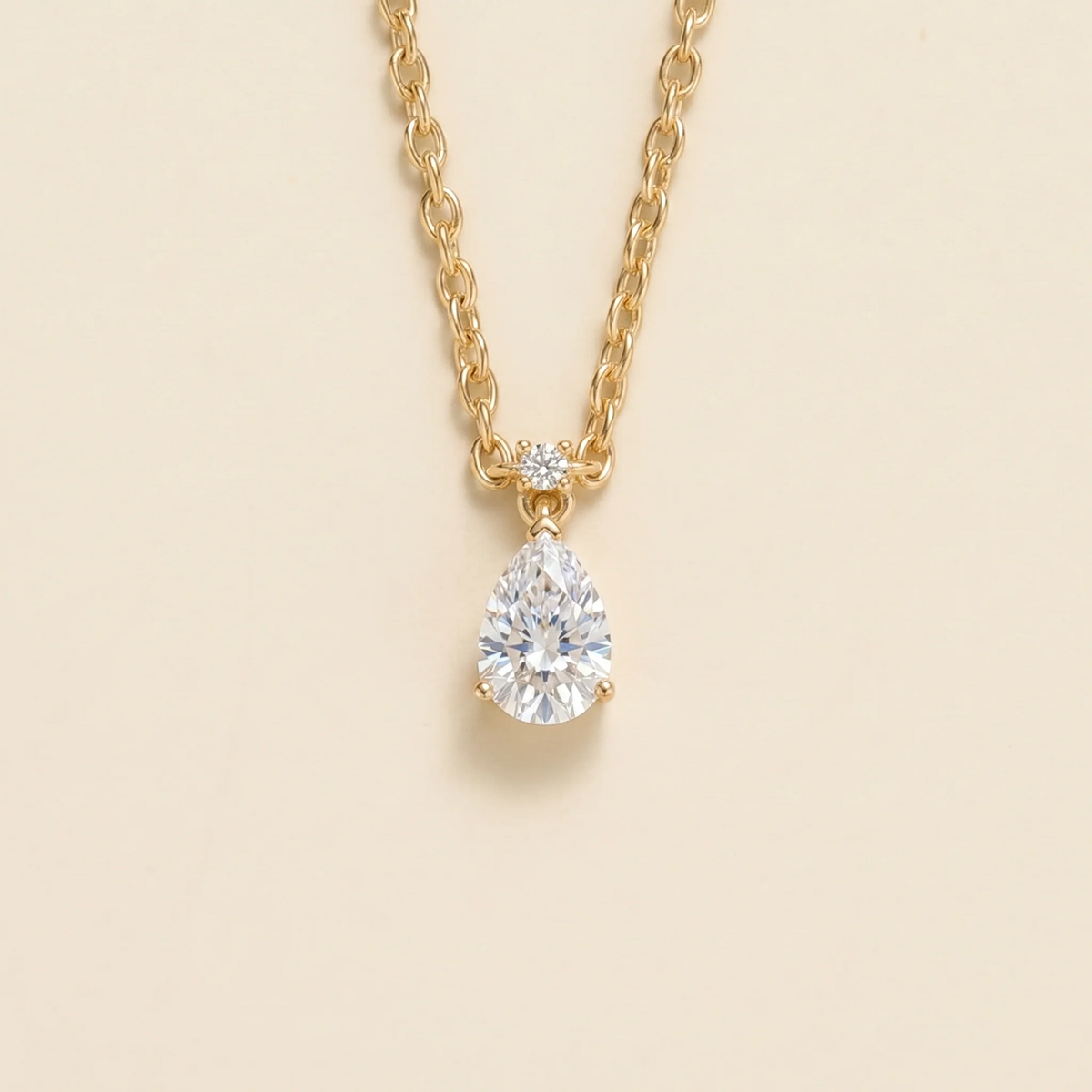 Lab-grown diamond pear drop pendant necklace in gold, small – front view | Pisa by Juvetti