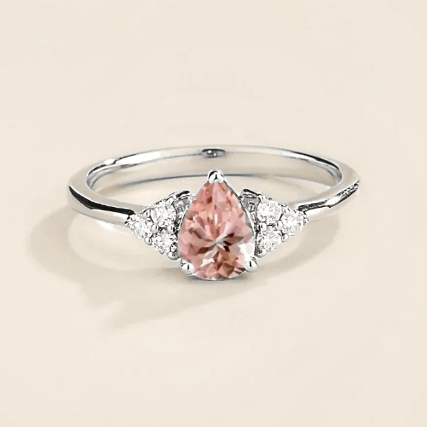 Pear-cut lab-grown morganite and diamond ring in white gold – front view | Pisa by Juvetti