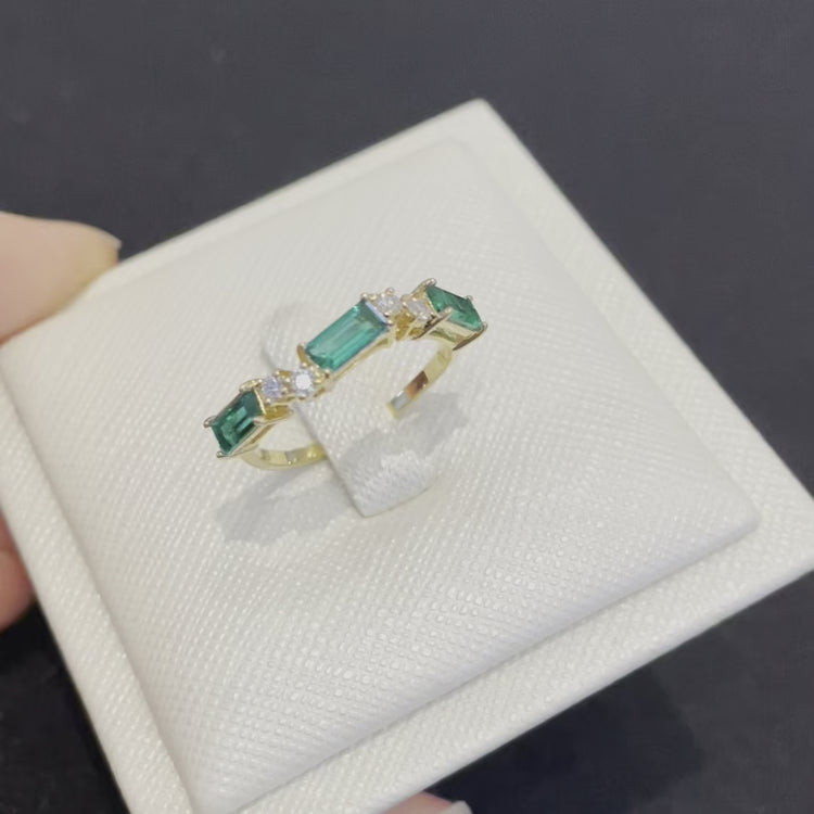 Video Review of Amore Rose Gold Ring Emerald and Diamond By Bespoke Jewellery Juvetti