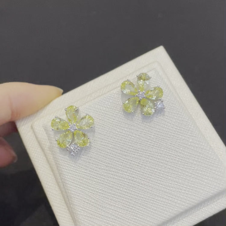 Review of Florea White Gold Earrings Yellow Sapphire and Diamond by Juvetti Jewellery