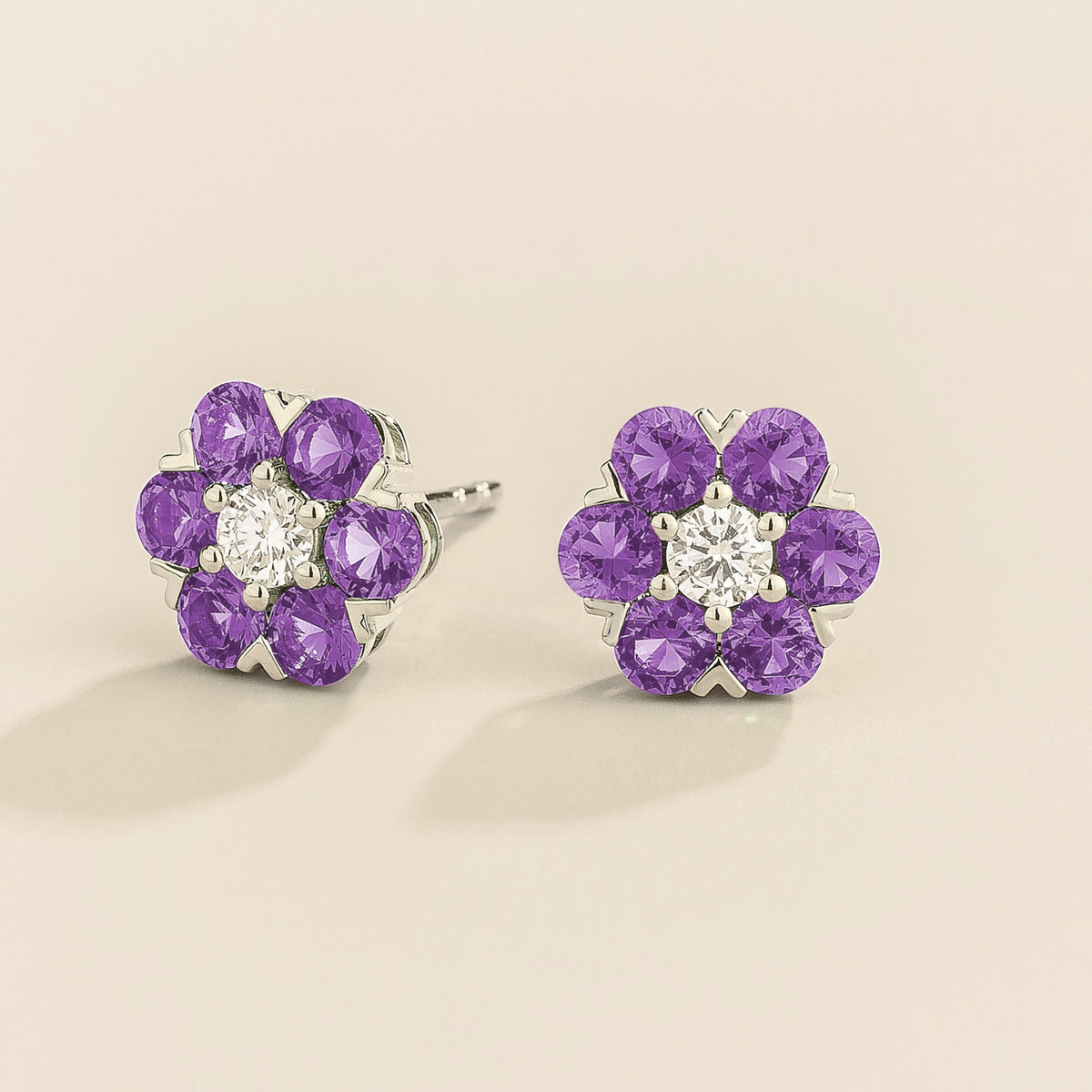 Cinq White Gold Earrings Diamond & Purple Sapphire