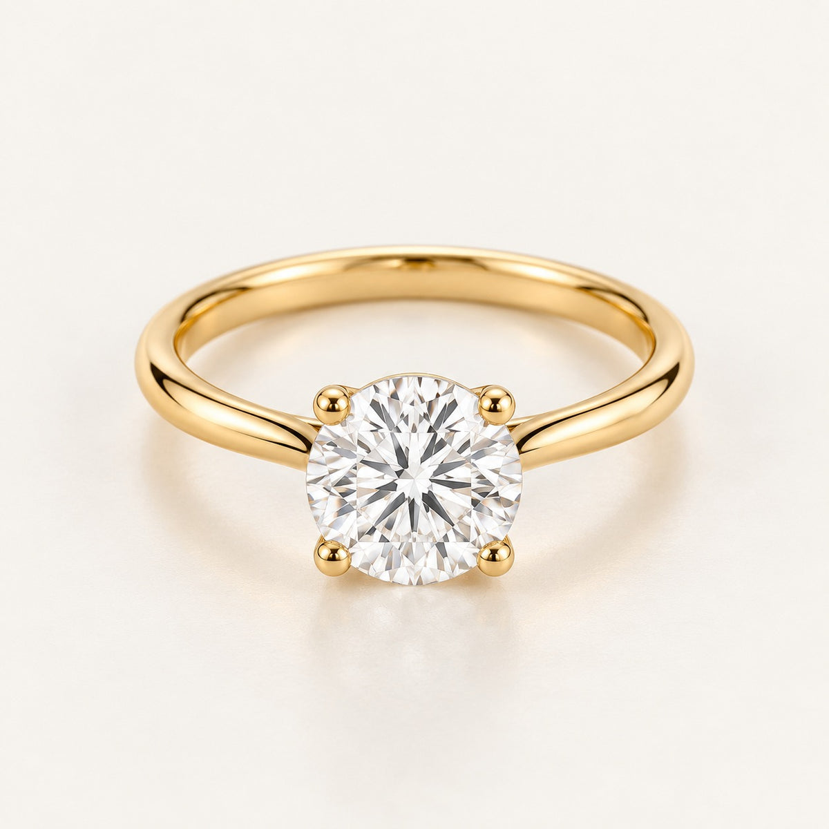 Solitaire ring setting seen from above, showing the four claws around the stone