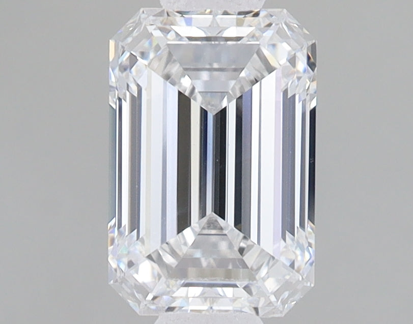1.6ct Emerald lab-grown diamond, D VVS2
