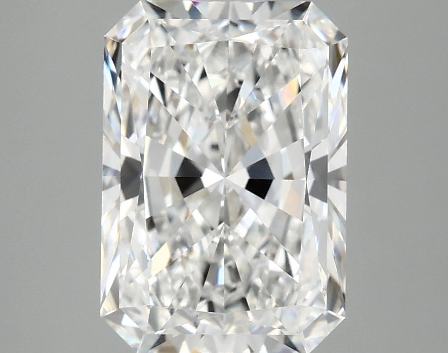3.08ct Radiant lab-grown diamond, E VVS2