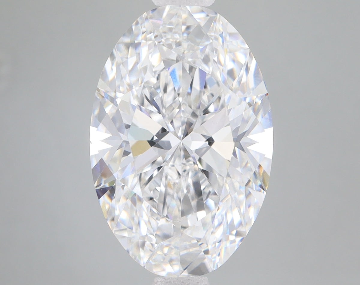 6.1ct Oval lab-grown diamond, E VVS2 – 360° view