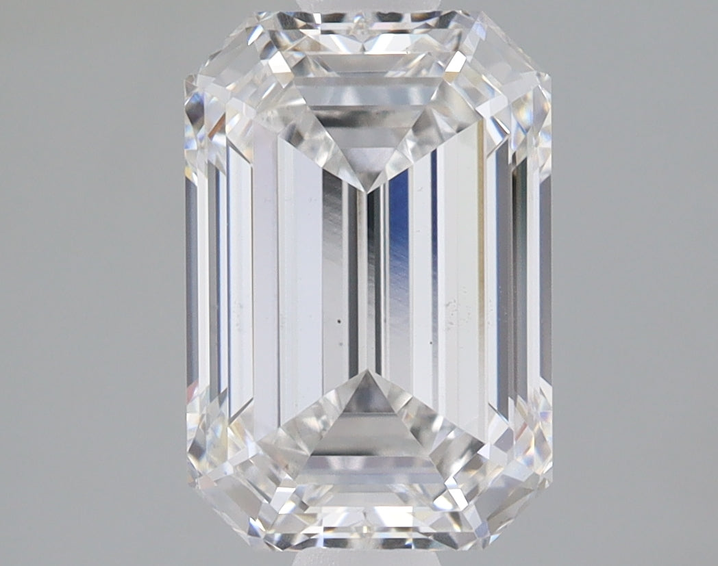 2.06ct Emerald lab-grown diamond, E VS2