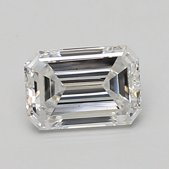 0.9ct Emerald lab-grown diamond, D VS2