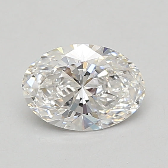 0.7ct Oval lab-grown diamond, D VVS2