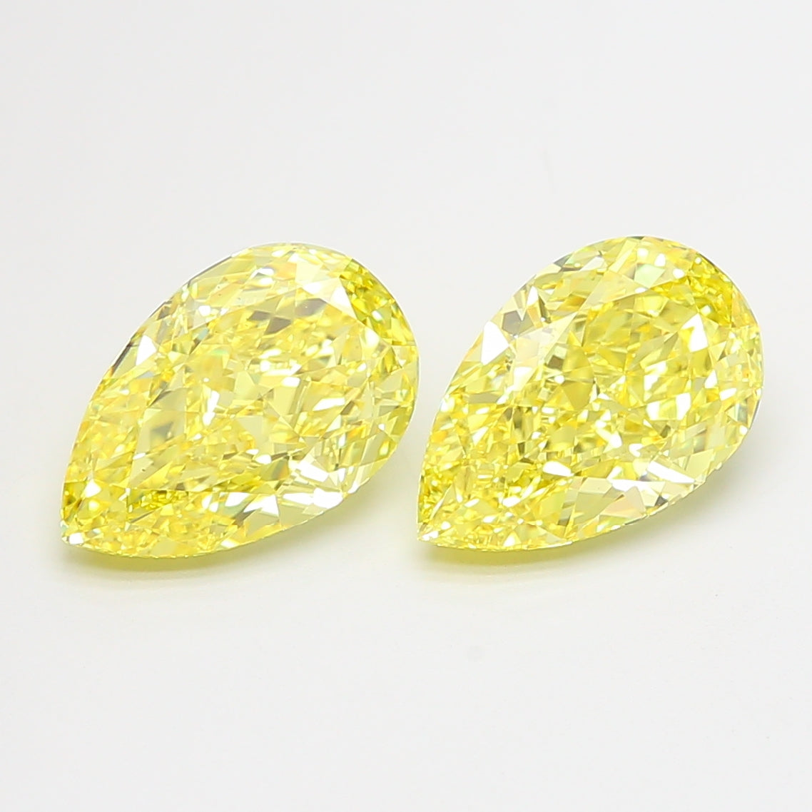 4.11ct Pear lab-grown diamond, Fancy Intense Yellow, VS2