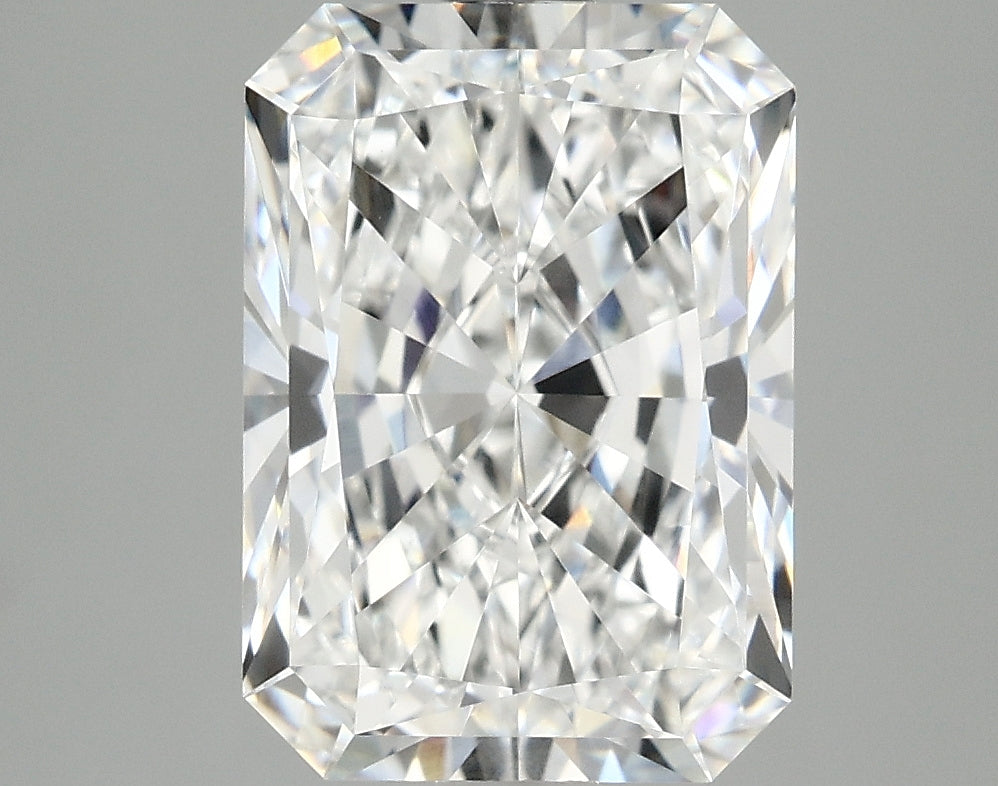 3.09ct Radiant lab-grown diamond, E VVS2