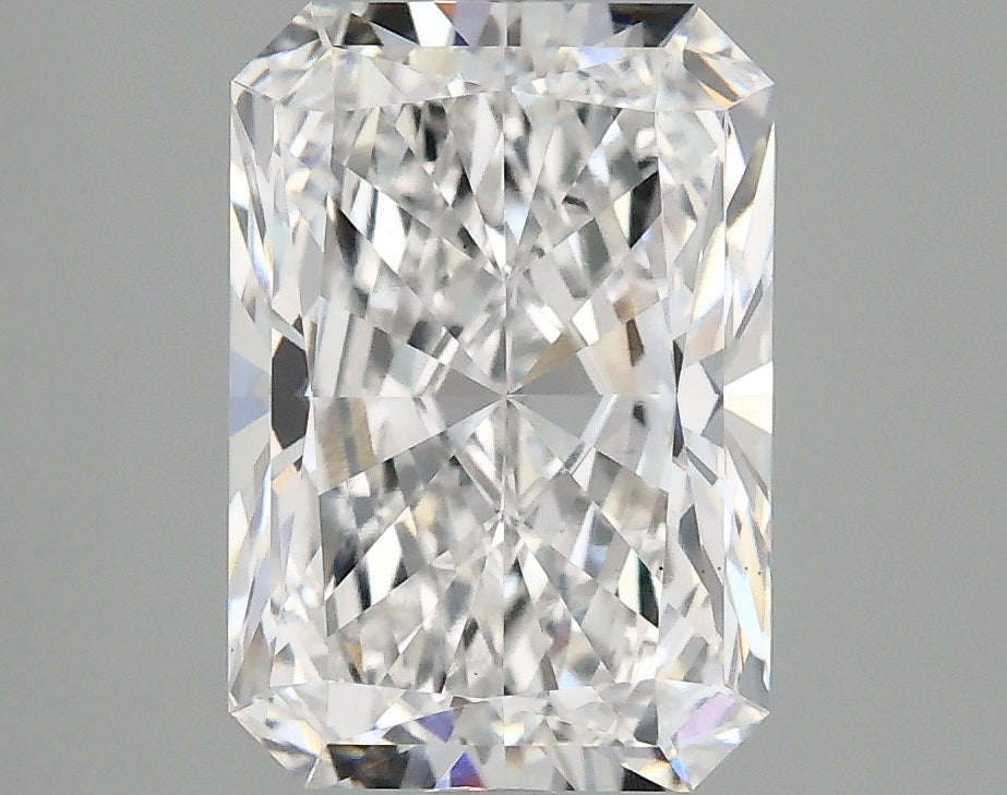 3.08ct Radiant lab-grown diamond, E VS1