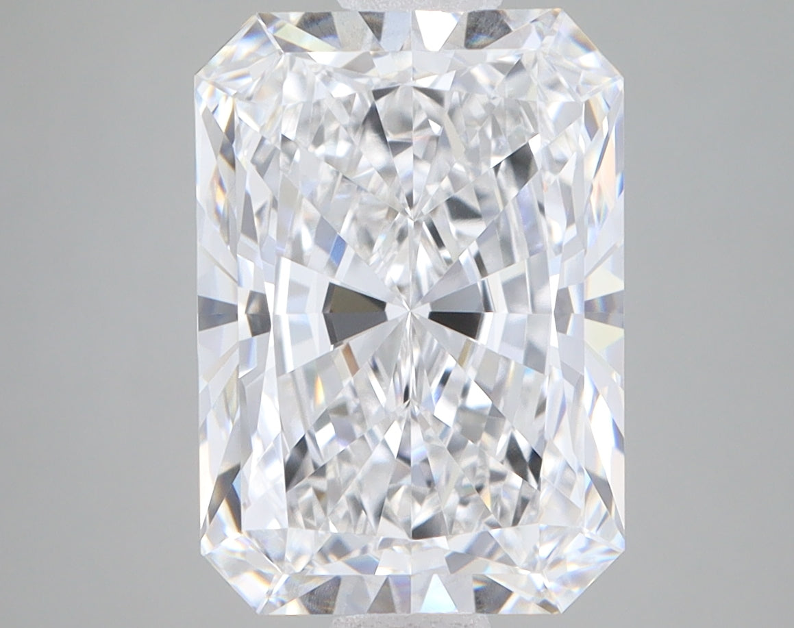 5.1ct Radiant lab-grown diamond, D VVS2 – 360° view