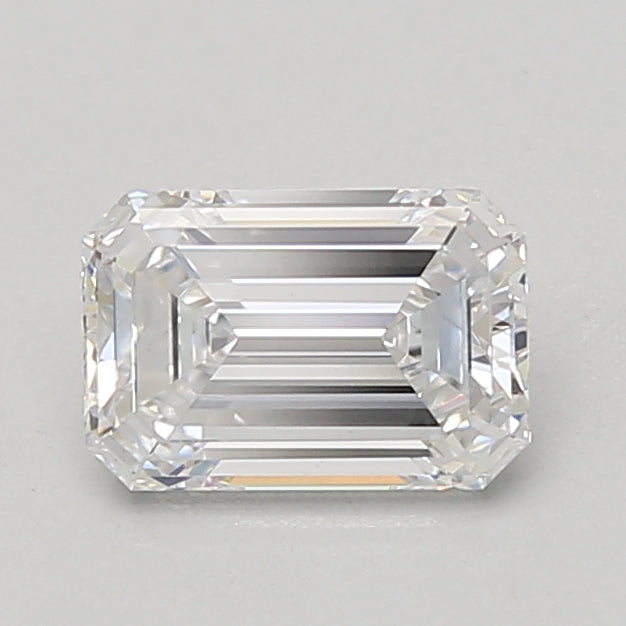 1.35ct Emerald lab-grown diamond, D VS1