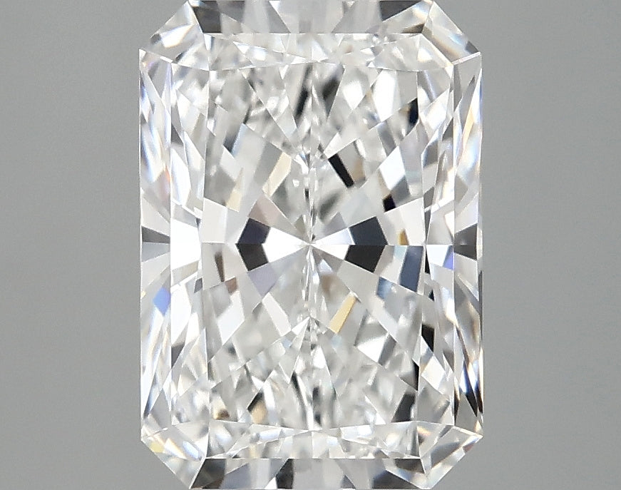 3.08ct Radiant lab-grown diamond, E VVS2