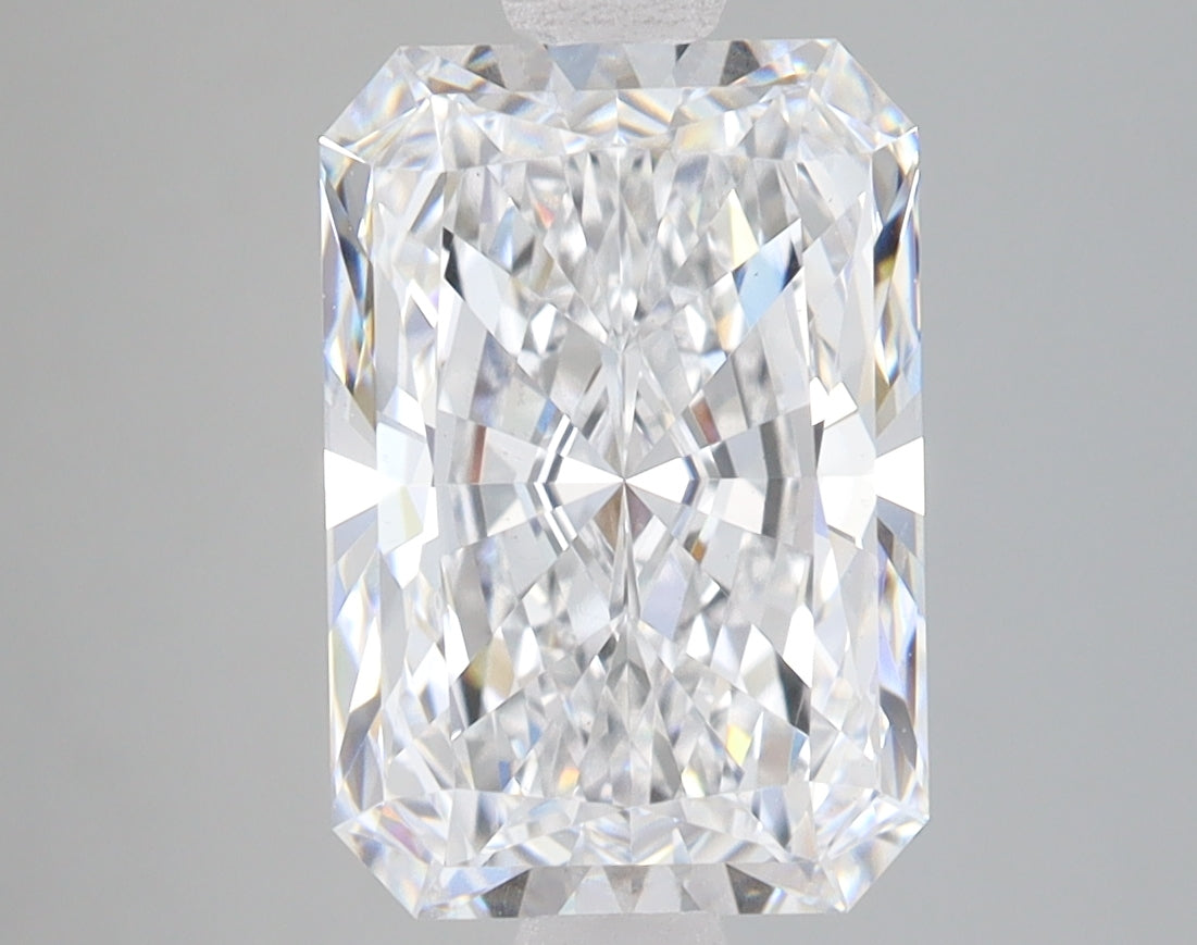 3.76ct Radiant lab-grown diamond, D VS2
