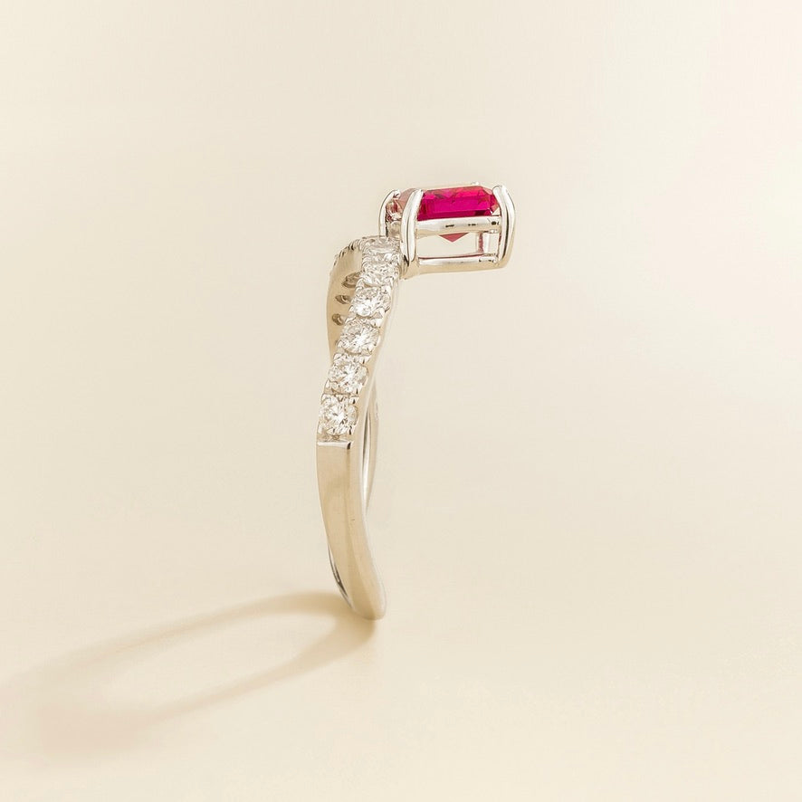 Luno vivid pink sapphire emerald-cut ring with diamond pavé in white gold, lab-grown sapphire set east-west, side view | Juvetti London