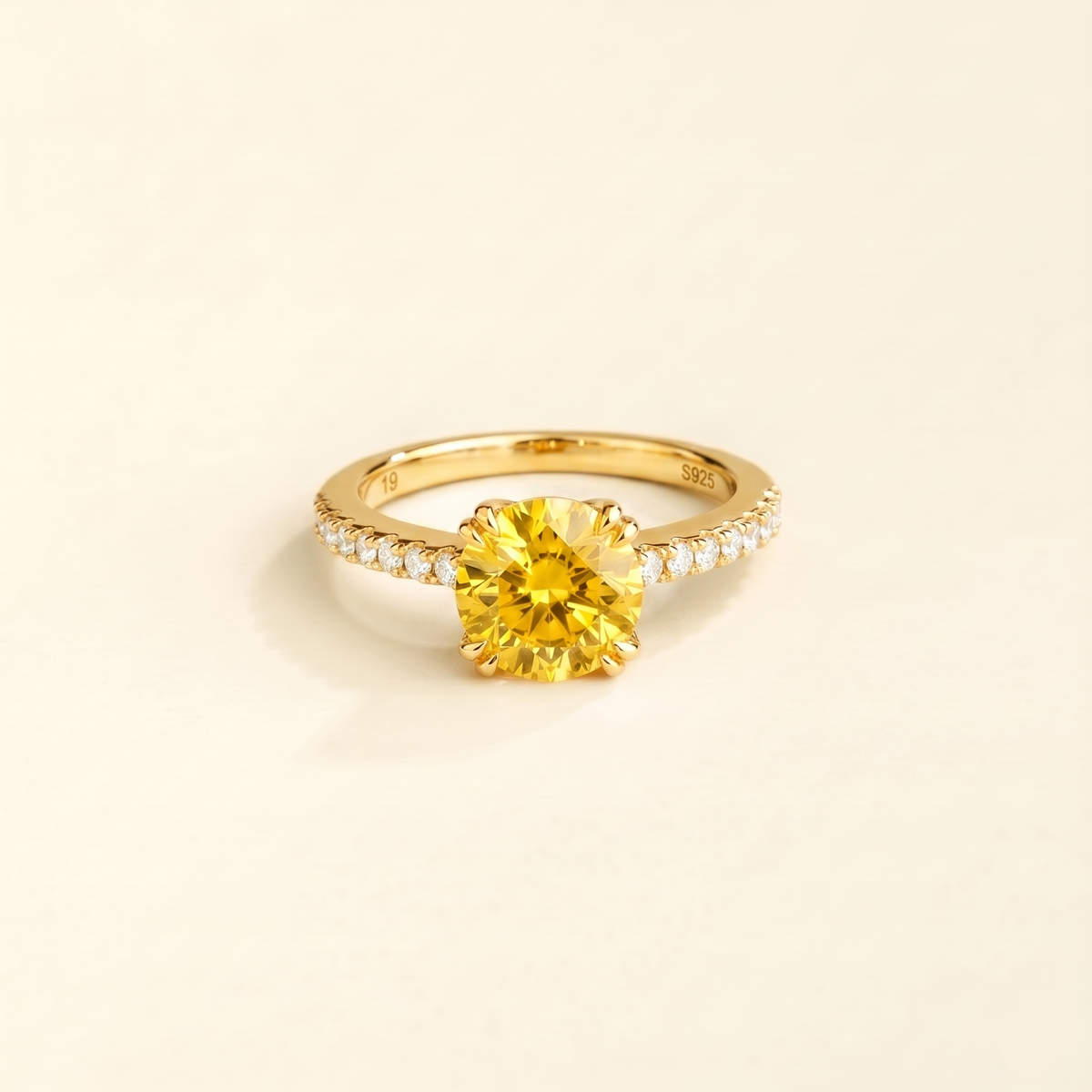 Como round lab-grown yellow sapphire solitaire pavé ring in gold – front | Juvetti London