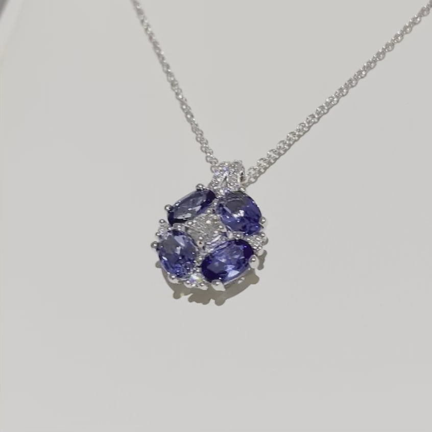 Pristi Necklace in Diamonds and Ceylon blue sapphire set in White gold