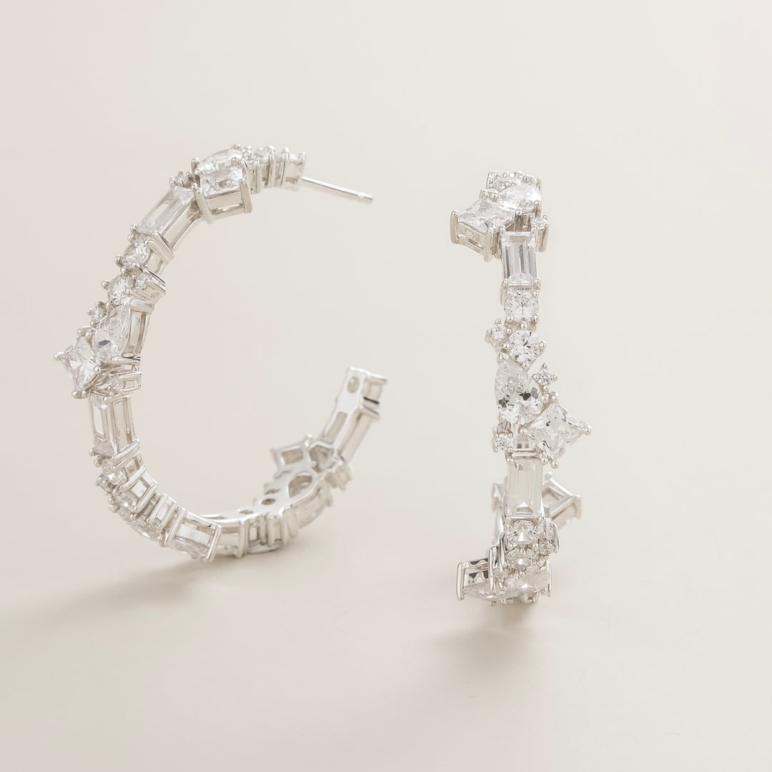 Lanna large hoop earrings in Diamond set in White gold
